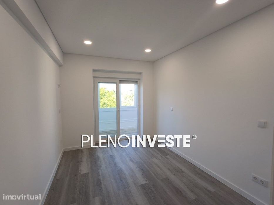 T2 totalmente remodelado em Corroios