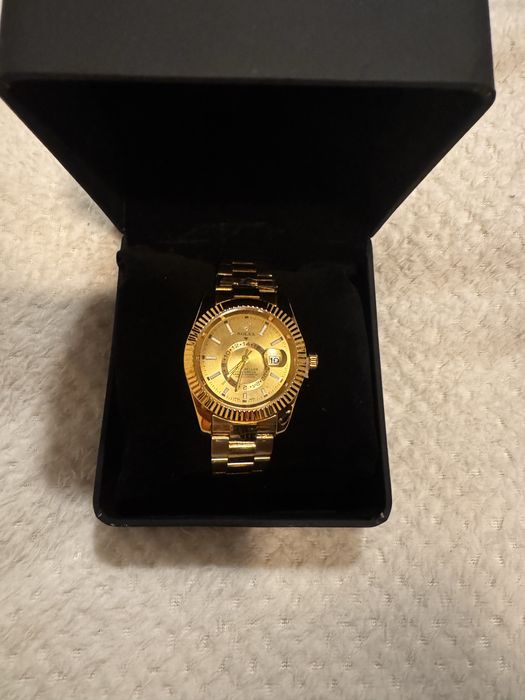 Relogio Dourado Estilo Luxo