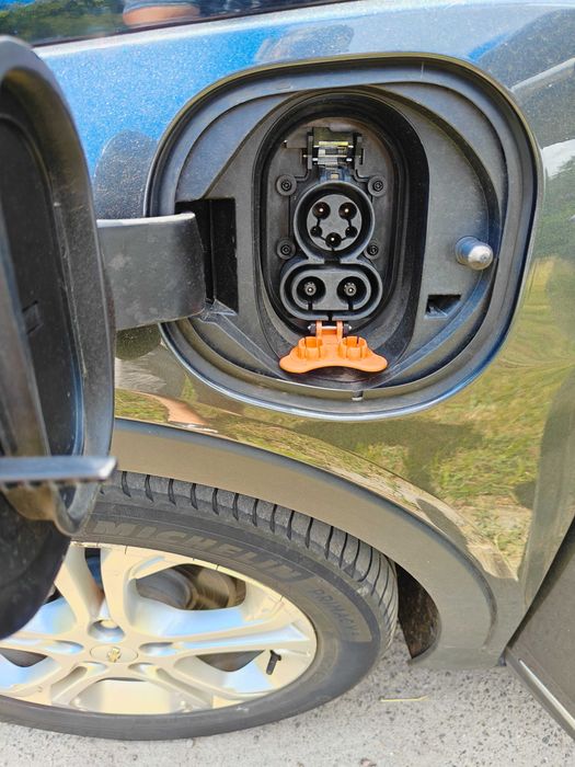 Chevrolet Bolt EV 2017 64 кВт