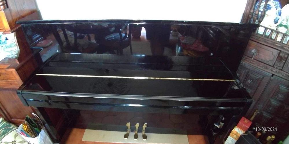 Piano vertical SAMICK, como novo