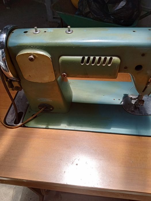 Vendo máquina de costura Alfa Royale