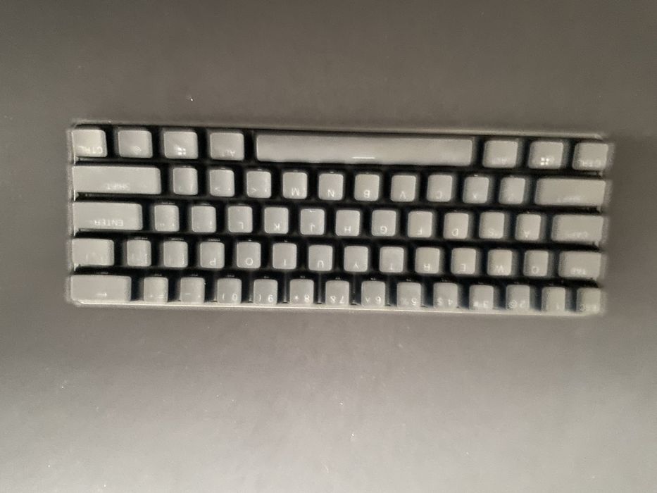 SteelSeries Apex Pro Mini – uszkodzony klawisz „S”, bez kabla USB-C