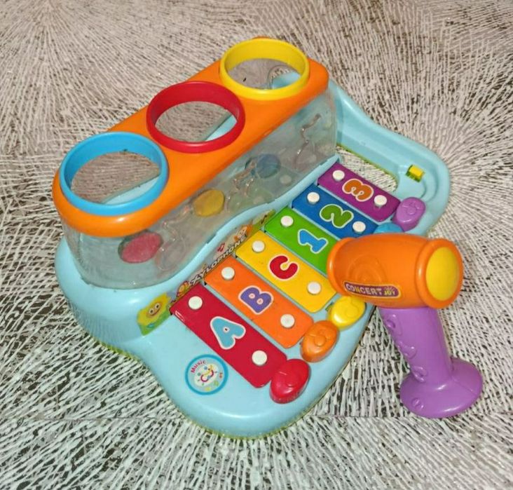 Пакет іграшок для хлопчика: велика пожежна машина, ксилофон, машинки