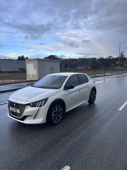Peugeot 208e GT-Line NACIONAL C/Garantia da Marca 40000kms