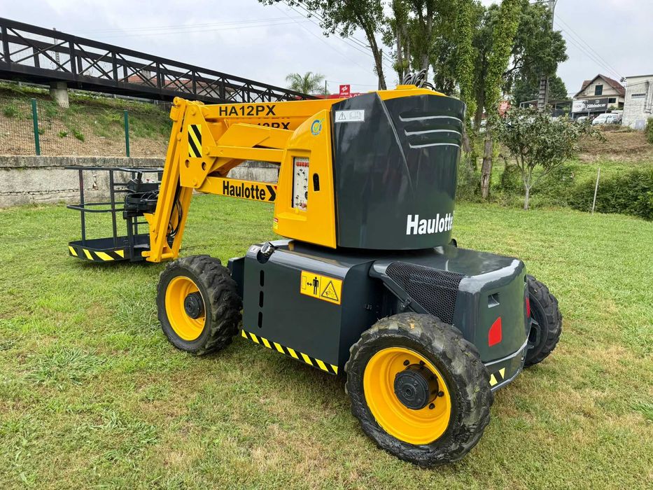 Plataforma elevatória Haulotte HA12PX