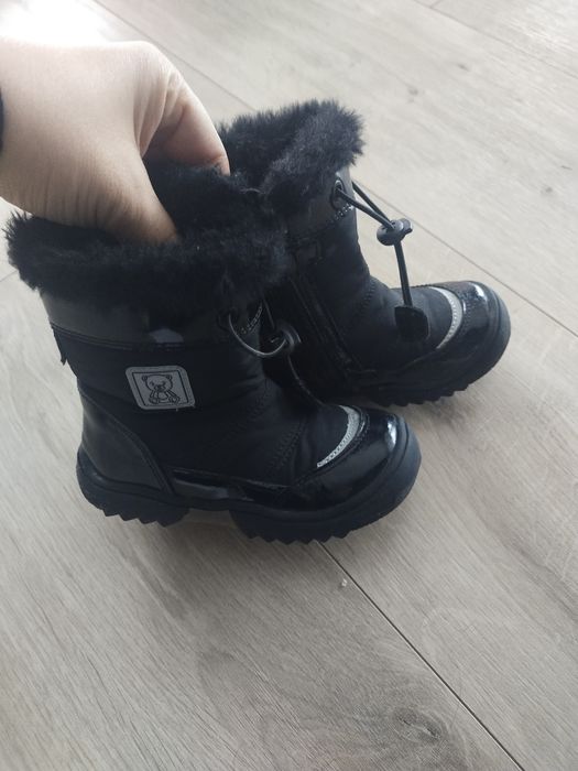 Świetne czarne kozaki kozaczki dla dziewczynki śniegowce Lasocki 24