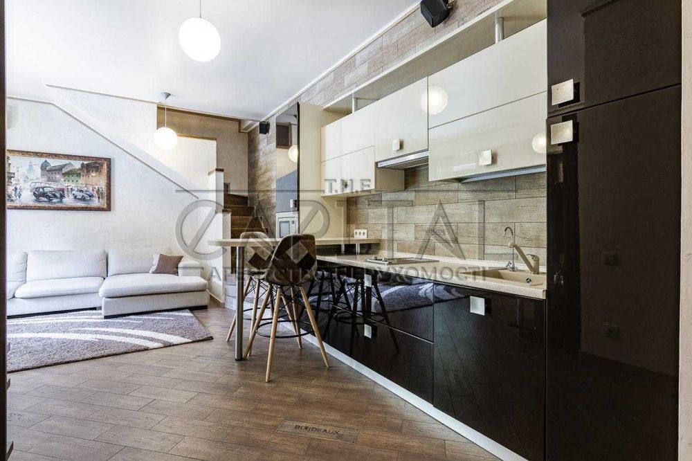 Продаж 2 будинків / басейн / с.Мархалівка, Гатне , Чабани / Терміново