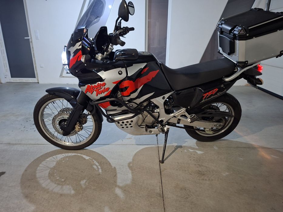 Mítica Honda África Twin 1997