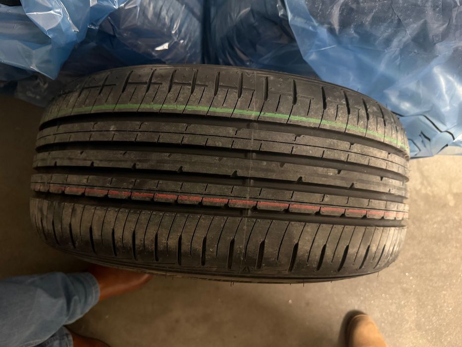 Nowe opony samochodowe