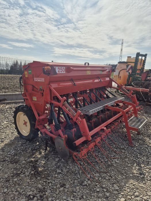 Siewnik zbożowy talerzowy 2.5m gaspardo maschio m250 amazone d9 d8 Ści