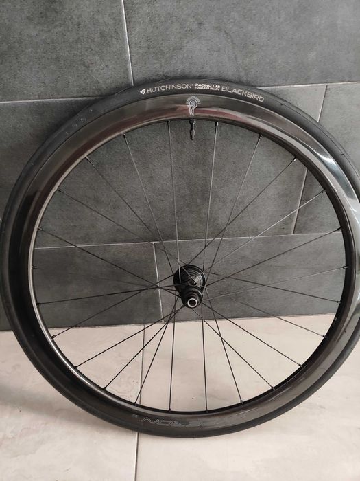 Rodas a disco Campagnolo Hyperon Tubeless