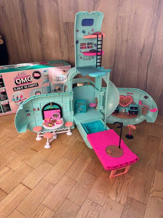 Продам Гламурний Кемпер LOL Surprise Glam N' Go Camper 4в1