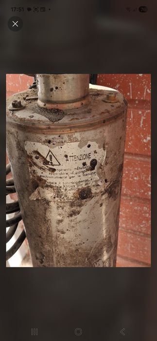 Cilindro Vaillant (Grande) + Bomba de Furo BBC Inox 1.5HP - Peças/Sucata
