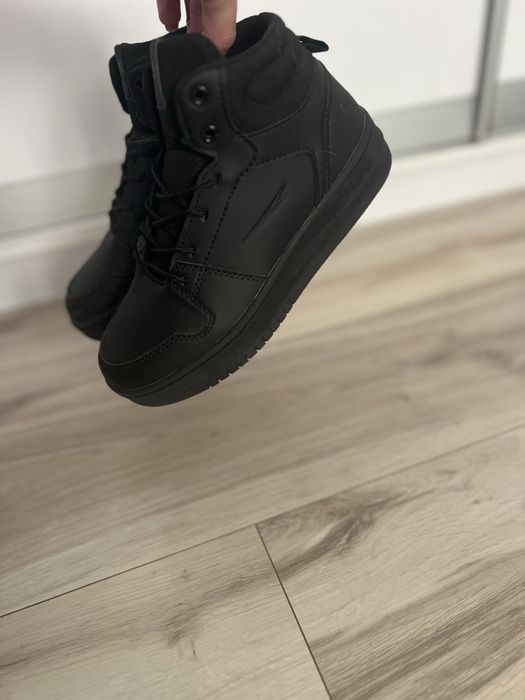 Кросівки на хлопчика