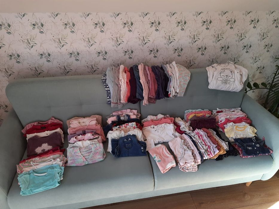 Zestaw 100sztuk ubranek dla dziewczynki 6-9 miesięcy rozm 68-74