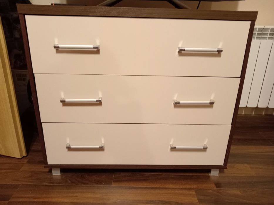 Sprzedam komodę 90 cm