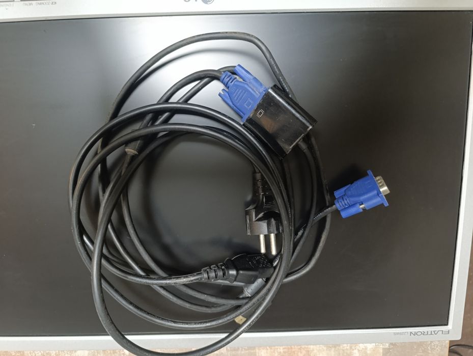 Монітор комп'ютера 22-23