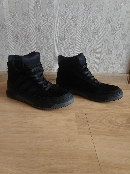 Чоловічі ботинки