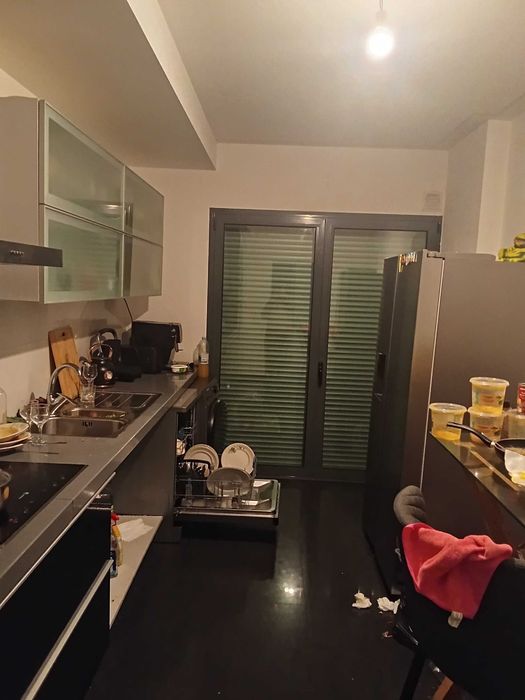 aluga-se quarto em apartamento T2