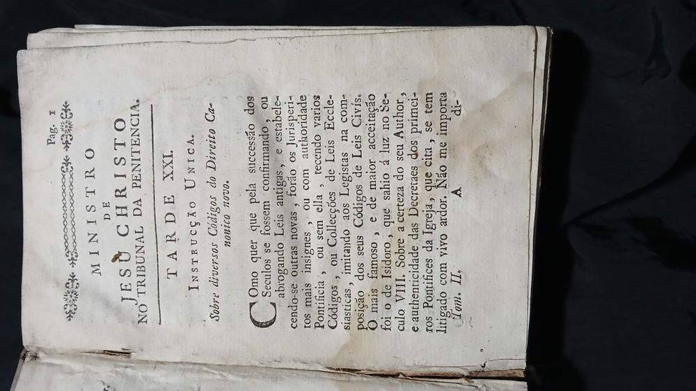 Livro antigo séc XVIII