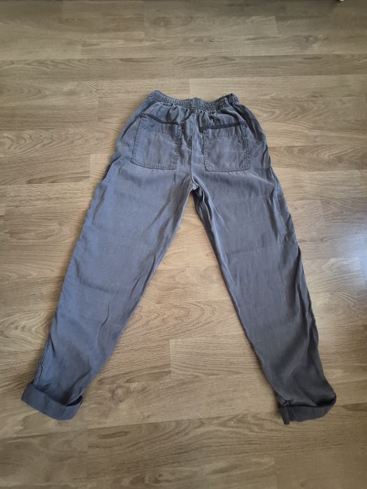 Джинсы, 2 раза одіті.В подарунок 3 пари носочків і масочка для лиця