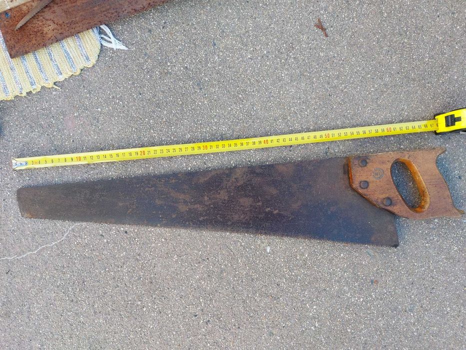 Antigos serrotes de carpinteiro