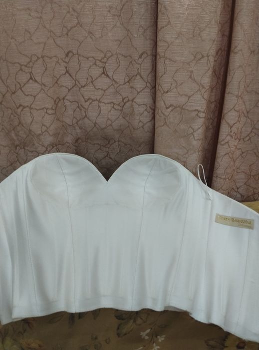 Продам корсет ручної роботи. р. 46-48