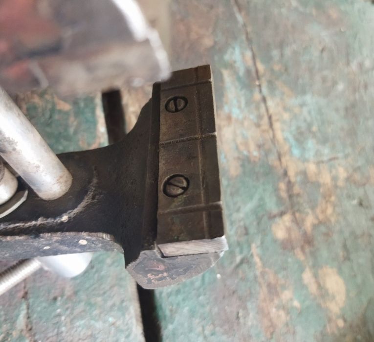 Тиски слесарные СССР