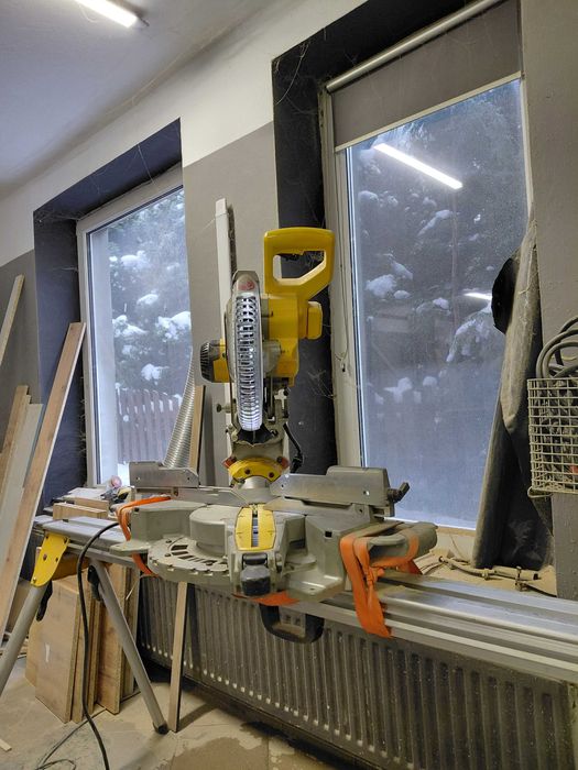 Ukosnica  dewalt dw 727