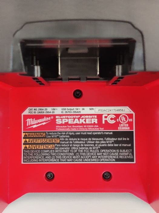 MILWAUKEE™ M18 2954-20. Bluetooth Jobsite Speaker. Блутуз-колонка.