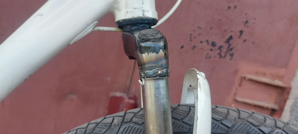 Велосипед на литых дисках BMW 26"