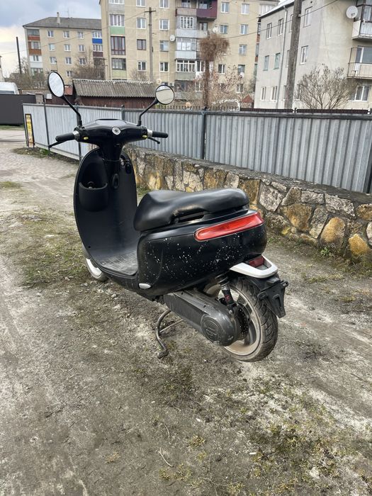 Електроскутер ecooter e1r