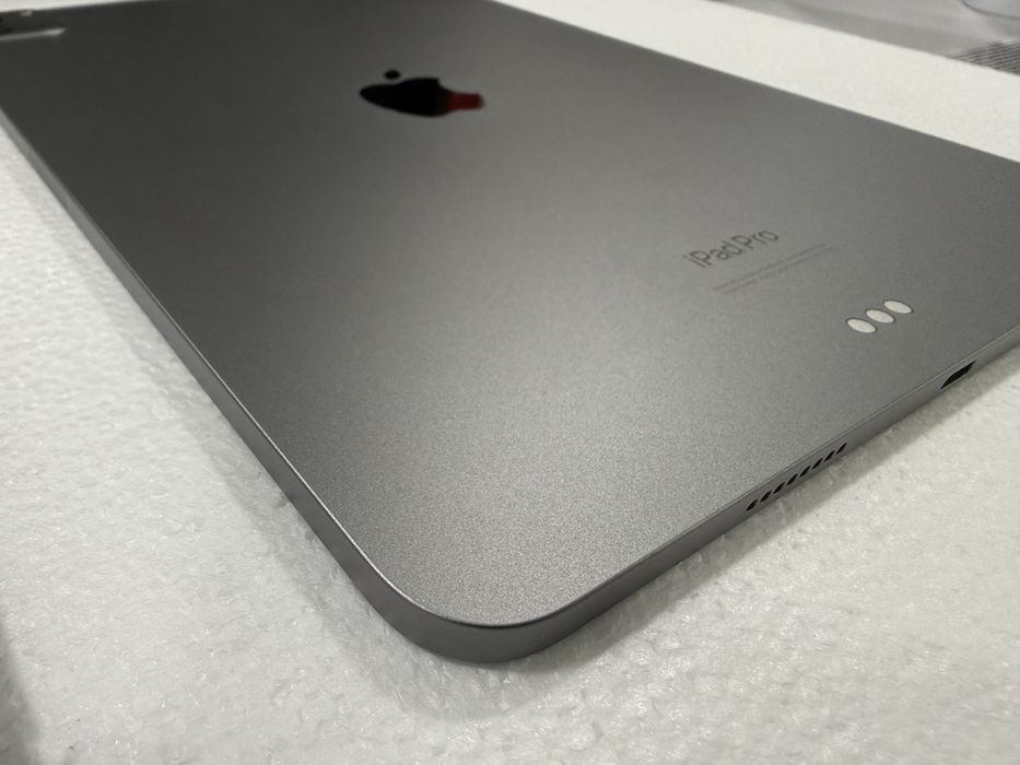 iPad Pro 11” (M2) 256GB Space Gray