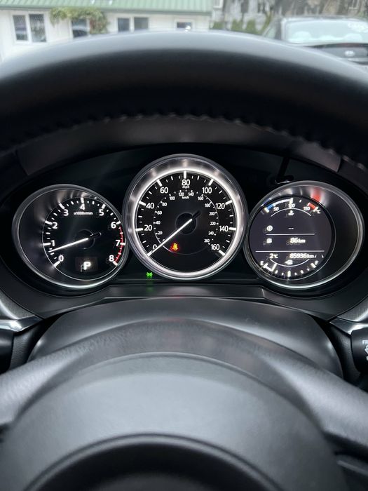 Продам машину мазду 6