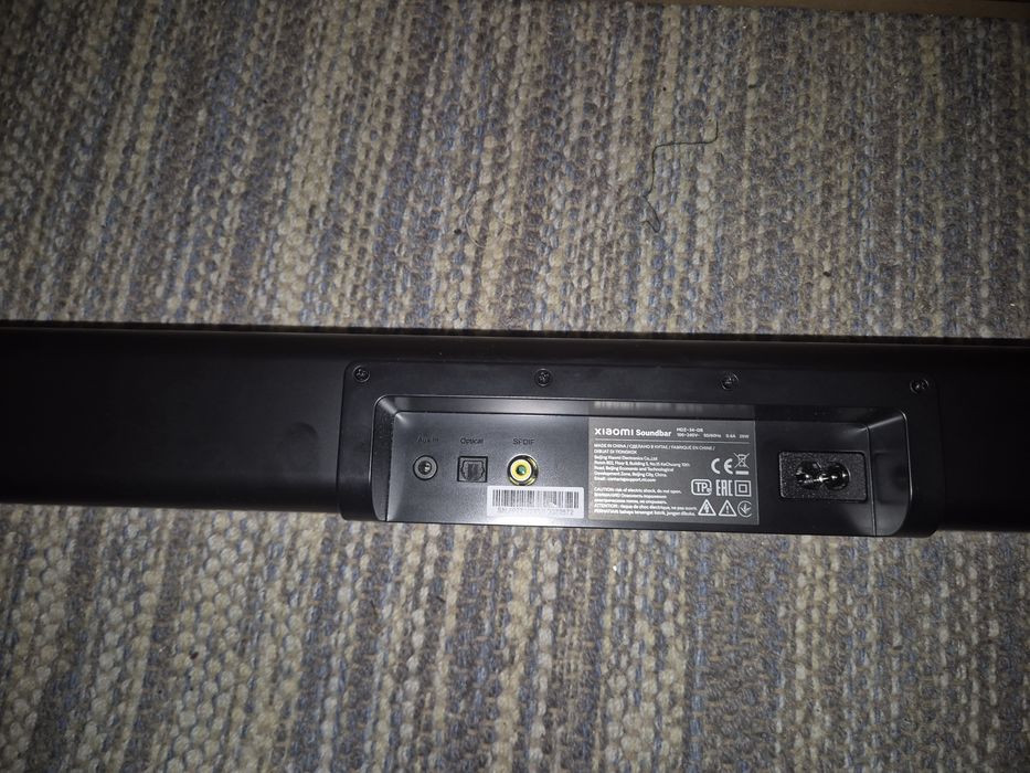 Vendo ou troco  coluna Xiaomi Soundbar bluetooh 
Xiaomi Soundbar 2.0ch Bluetooth 5.3 - Barra de Som







Xiaomi Soundbar 2.0ch Bluetooth 5.3
5da Mãe