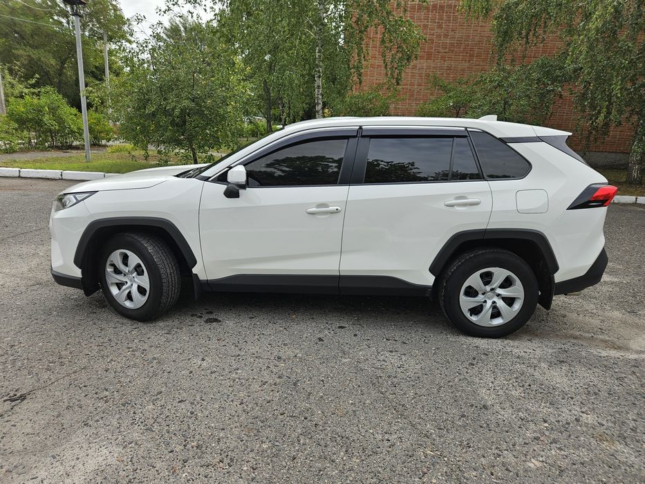 Продам RAV 4, 2021 р.  мех(6-ст)