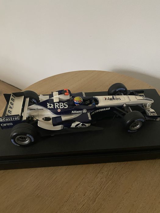 Hot Wheels BMW FW27 Williams F1 Mark Webber 1:18