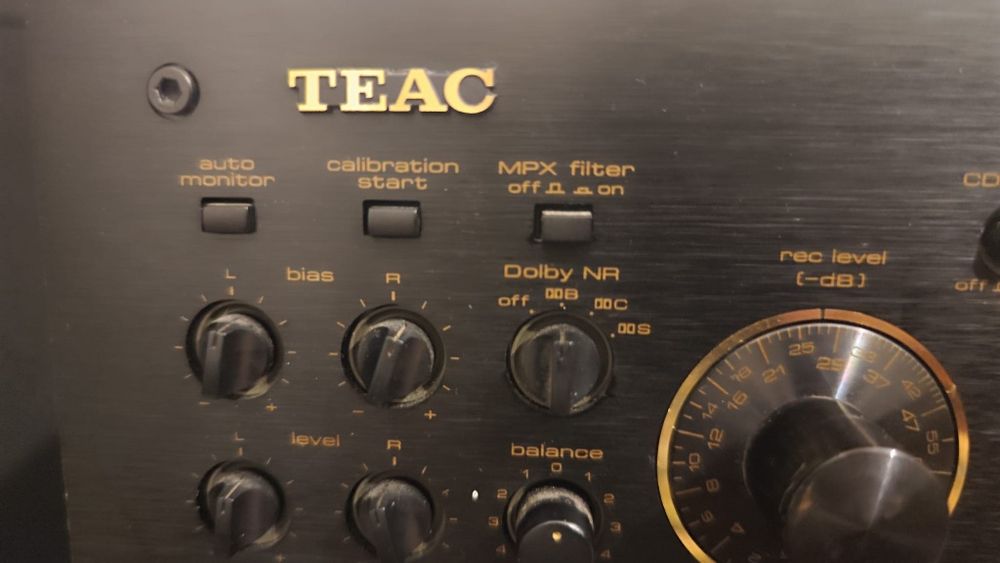 Teac V8030s- Deck Cassete player