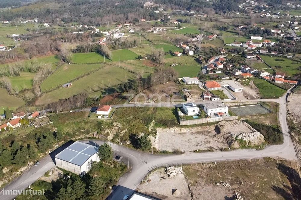 Lote de terreno Industrial para construção c/ área total de 820 m2