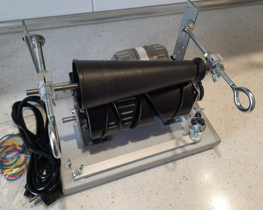 Электрическая моталка для перемотки пряжи на конус: 8 700 грн ...