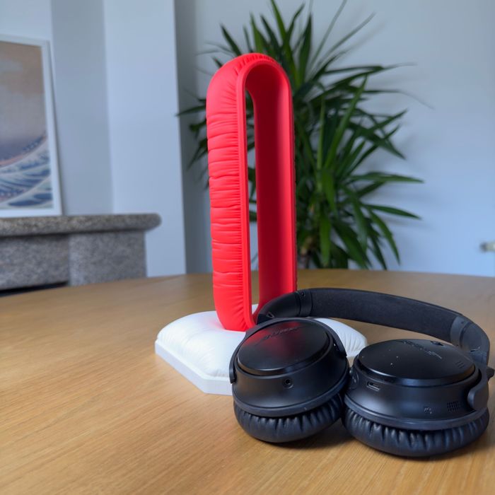 Velura Headphone Stand