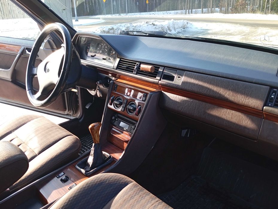 Mercedes-Benz W124 250D 92r.