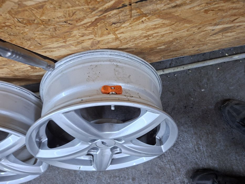 Alufelgi r16 rozstaw 4x100