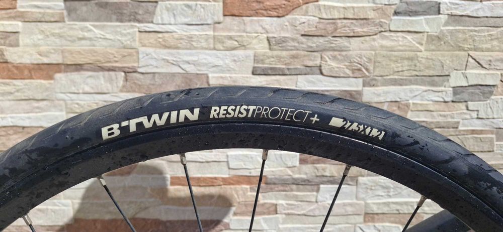 B'Twin Rockrider 560