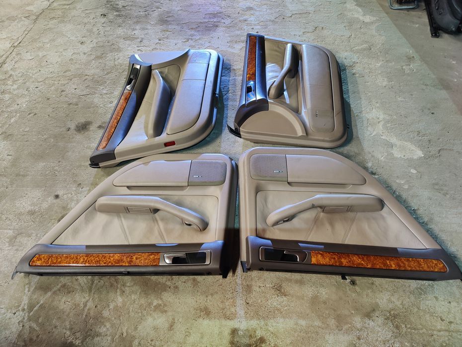 Tapicerka drzwi boczki BOSE rolety Audi A6 s6 c5