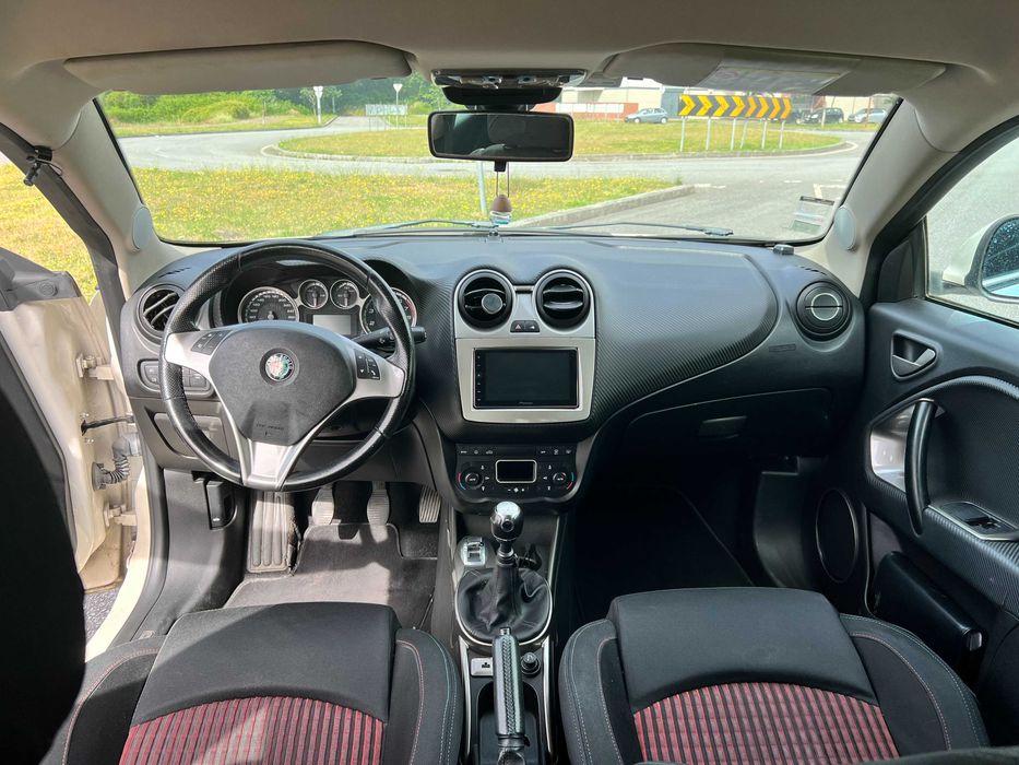 Alfa Romeo Mito 1.4 T-Jet 155 cv