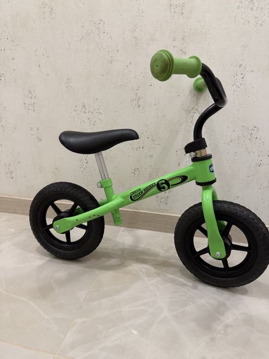 Біговел Chicco Green Rocket