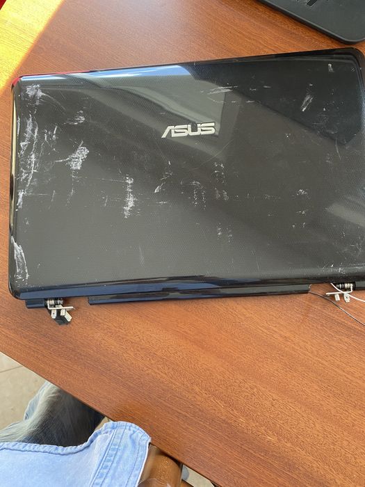 Ecra de portatil Asus
