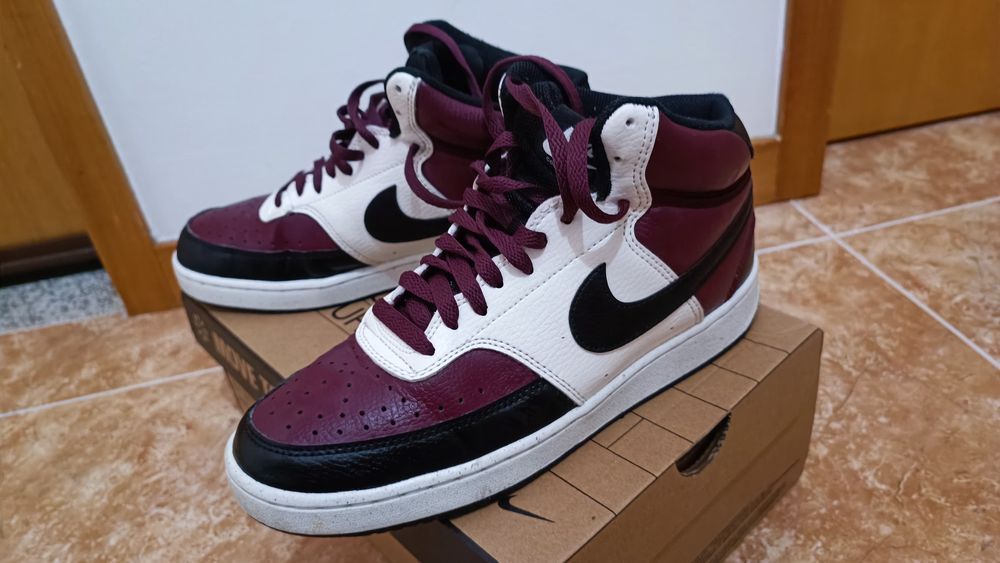 Sapatilhas Nike bota