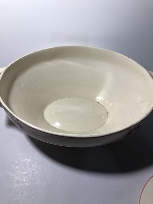 Terrina antiga das porcelanas Cesol